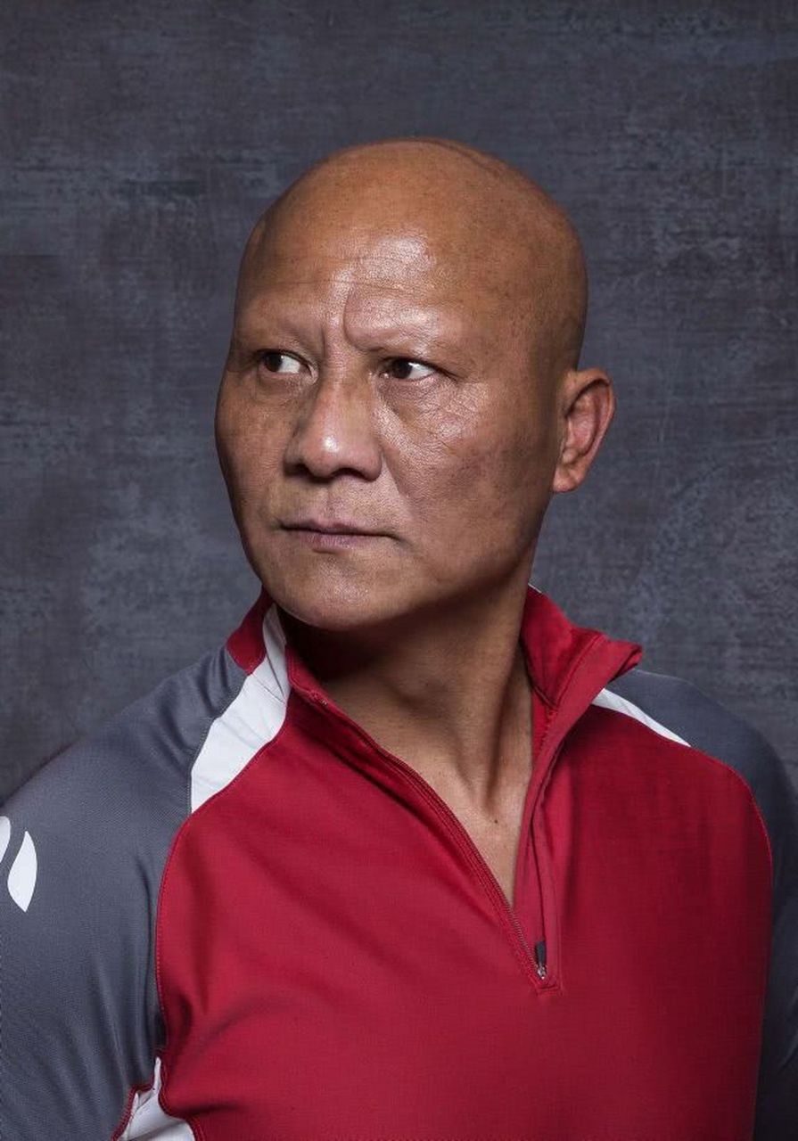 有真功夫的演员周比利也说过,跟李连杰打,我要收着点,要不容易打伤