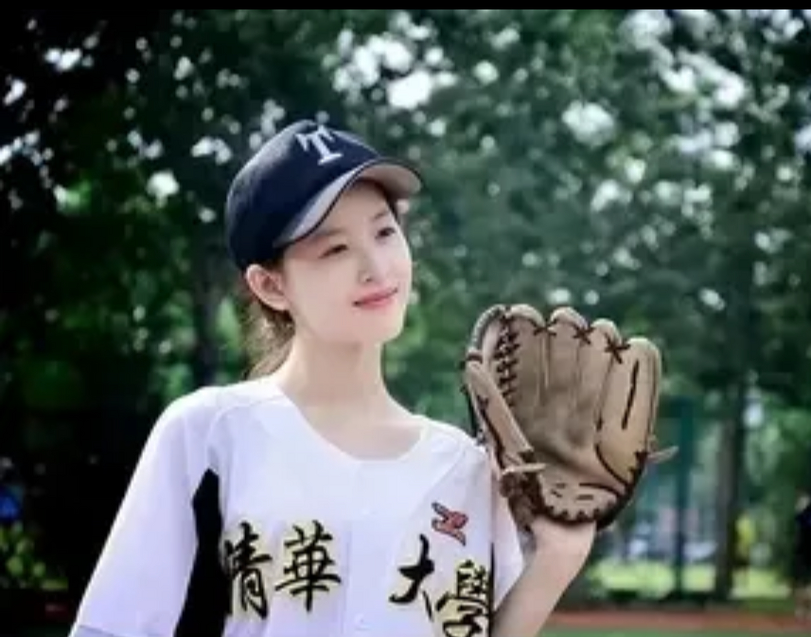 改写后文章:  刘强东曾回应王思聪对章泽天的嘲讽:"你欠着的1.