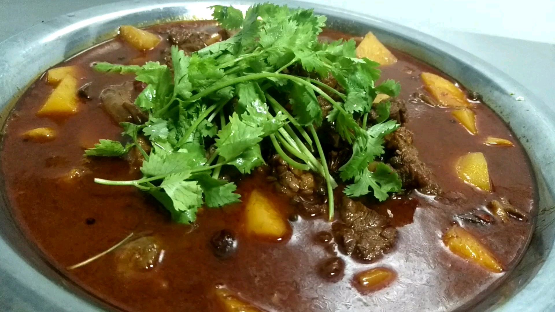 这才是牛肉最受欢迎的做法,麻辣鲜香软烂入味,商用版牛肉火锅