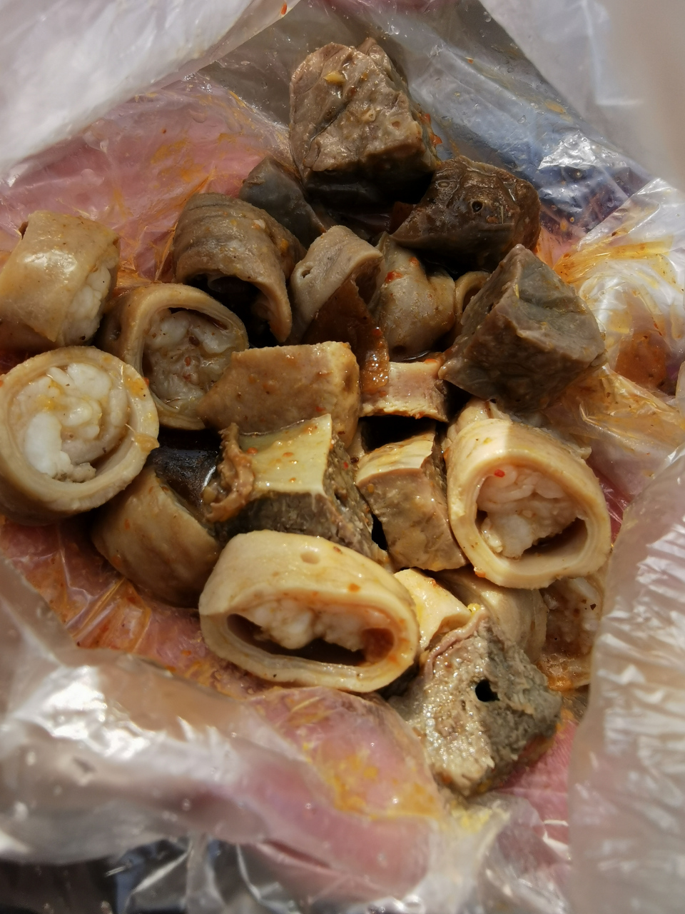 贺州特色小吃,酸香美味牛肠酸,爽翻天了.