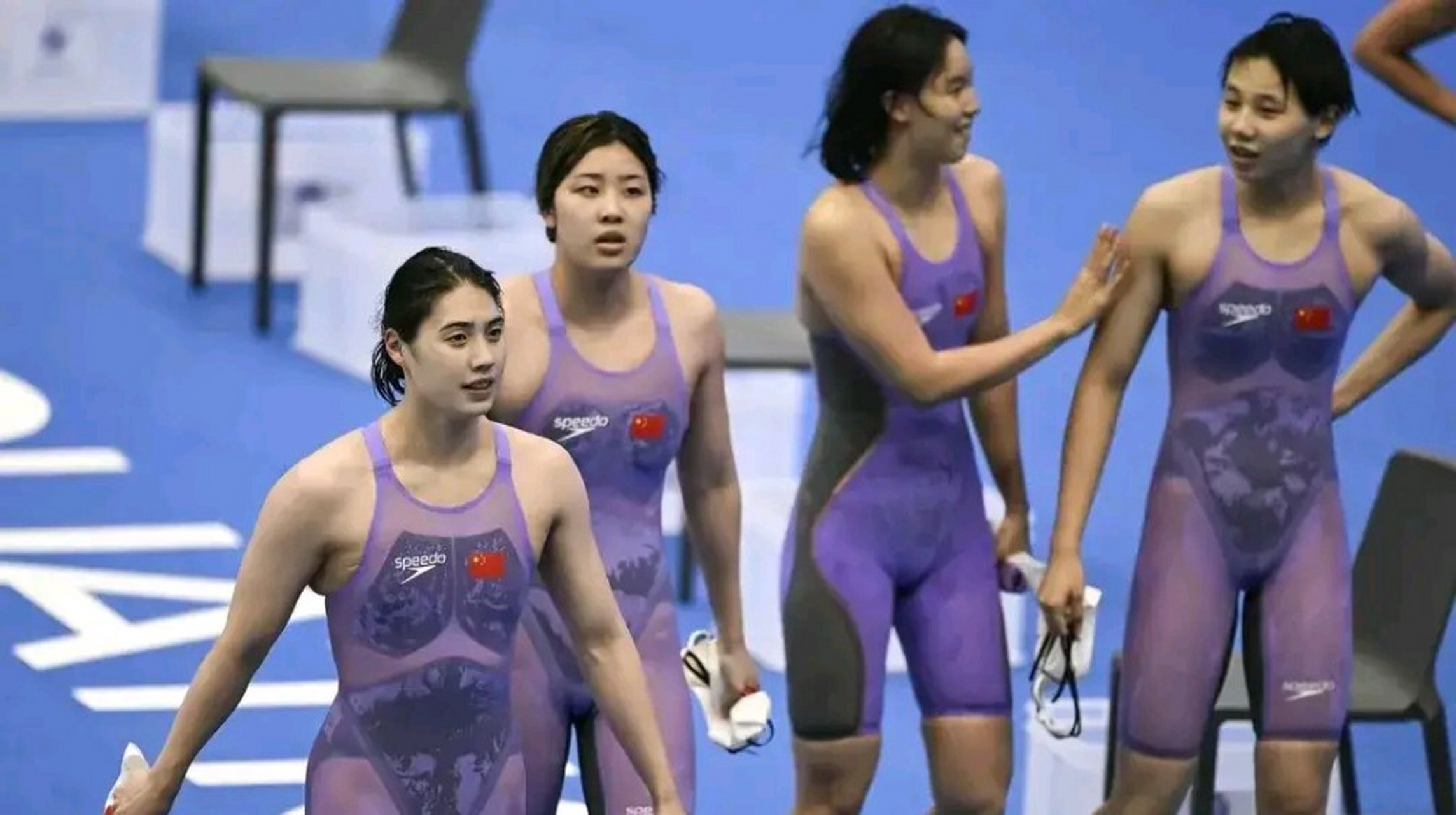 中国游泳女队在本次游泳世锦赛上展现出了令人瞩目的表现,勇夺了4