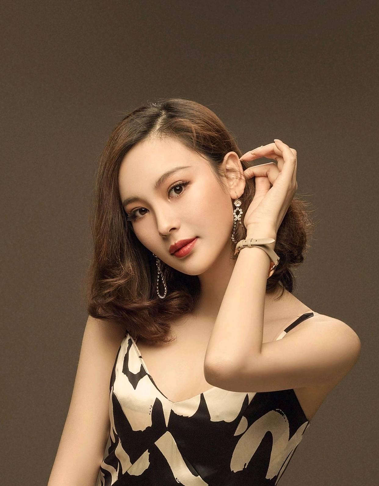 女演员恩璟图集