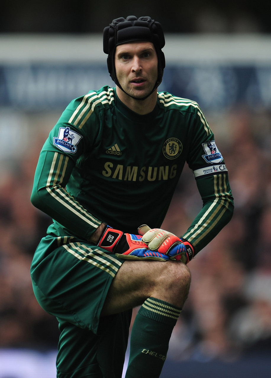 切赫入选英超名人堂 在切尔西的11个赛季中,彼得.