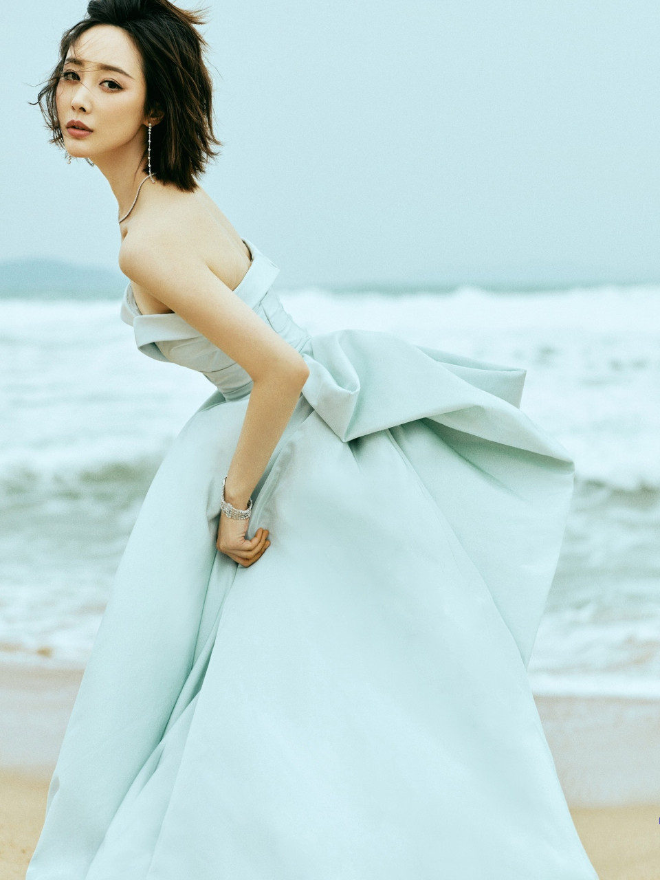 美女壁纸第261期—李纯#李纯# #明星# #娱乐最前沿