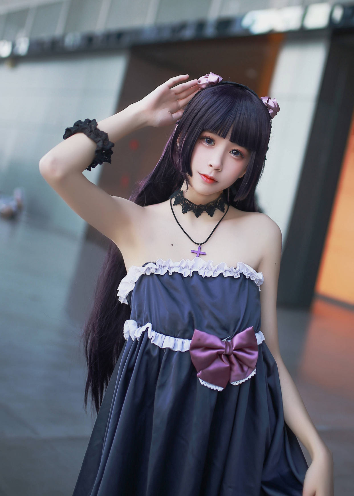 cosplay:你的黑猫女仆,穿紫色连衣裙配过膝"黑丝",性感又撩人