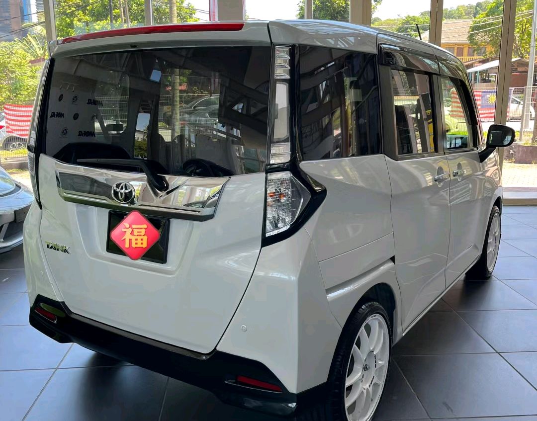 丰田tank"坦克"曝光,定位类似铃木北斗星,方盒子造型个性大气