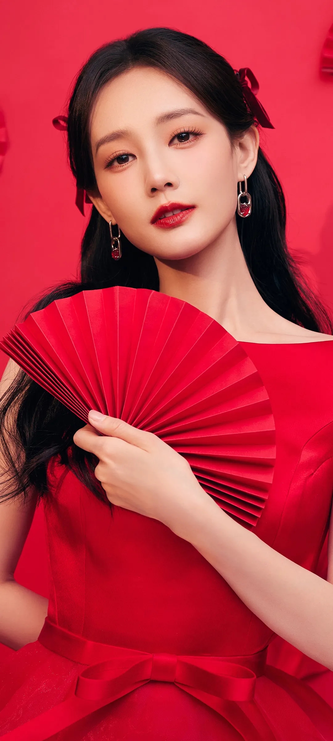 李一桐全面屏手机壁纸