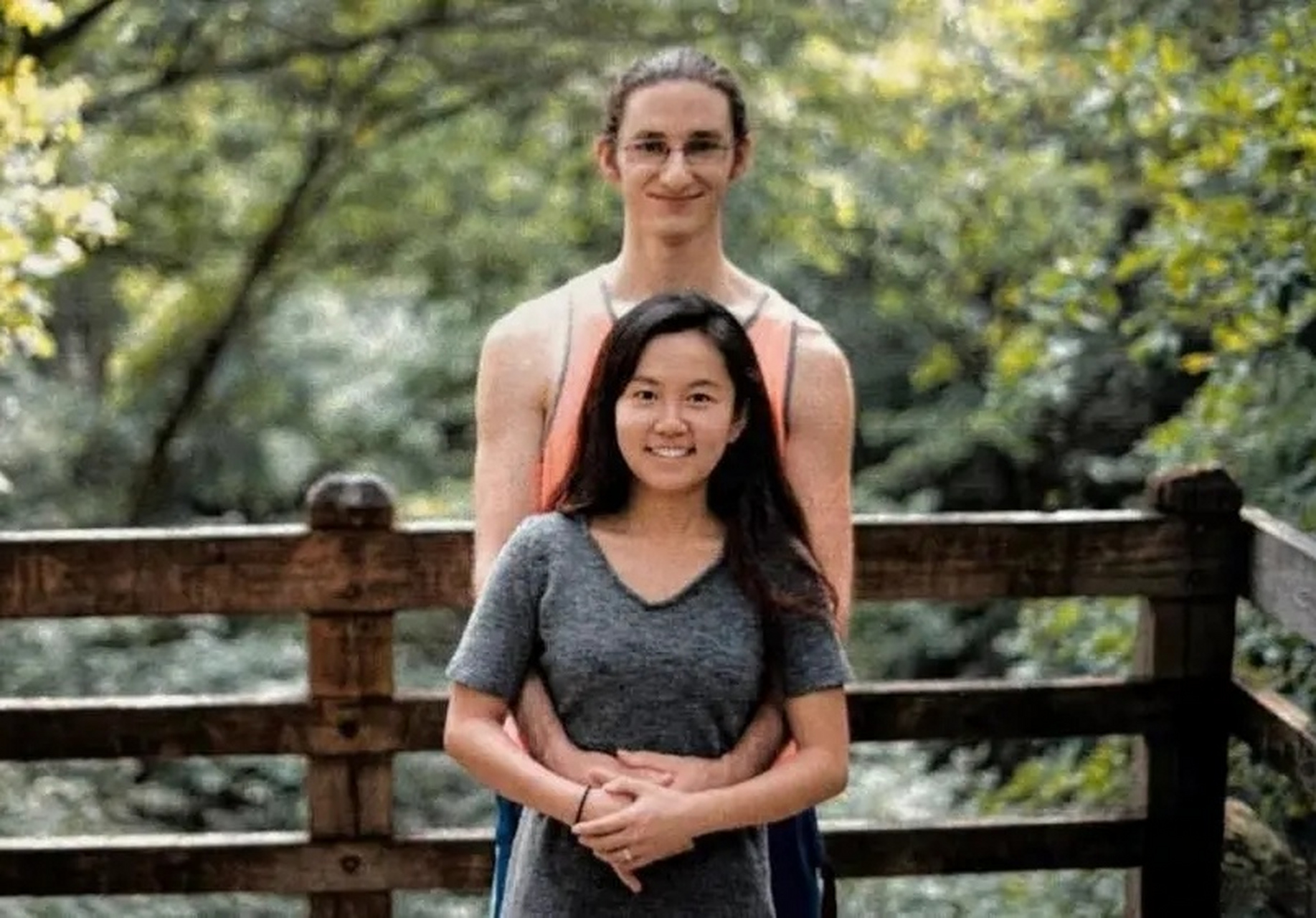 谁知,穷小子竟和别的女人关系暧昧,还诬陷季梦琪出轨.