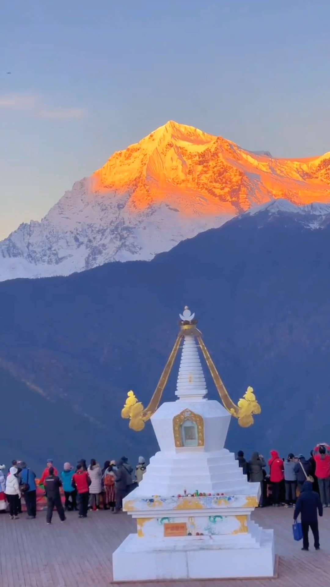 旅行#云南迪庆德钦梅里雪山看日照金山