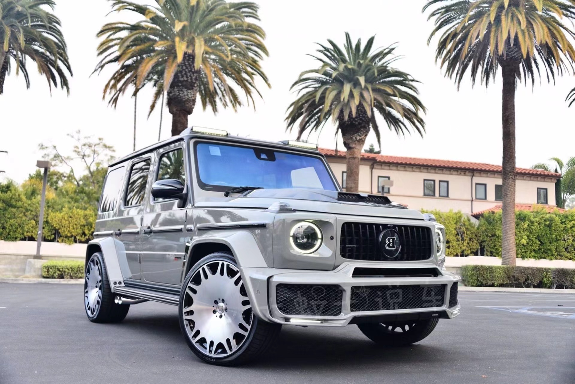 新款奔驰g700曝光,质感十足,动力澎湃,新造型粗犷又霸气