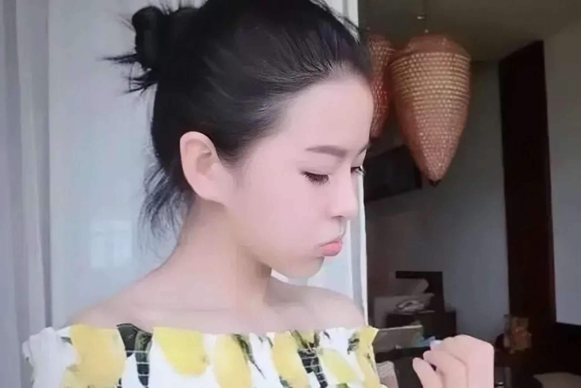 河南永城富家女醉驾撞人案,谭明明是个高调的富二代,平时经常在朋友圈