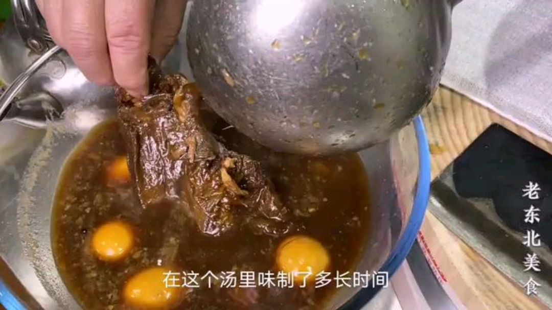 东北冷面(上集),自制卤牛肉和卤蛋,简单几种调料,一学就会