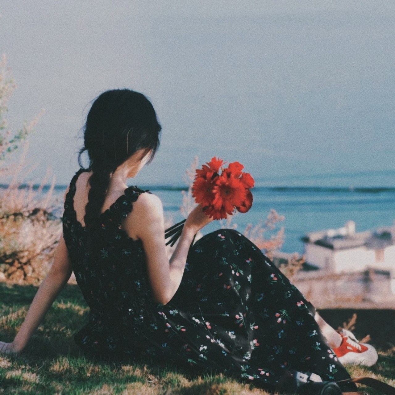 氛围感极强的女生背影头像#头像# #治愈