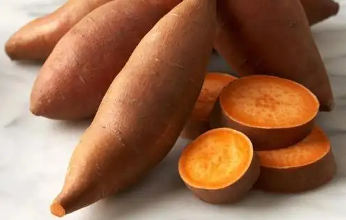 不能跟红薯一起吃的食物?提醒大家应当注意一下,别不当回事