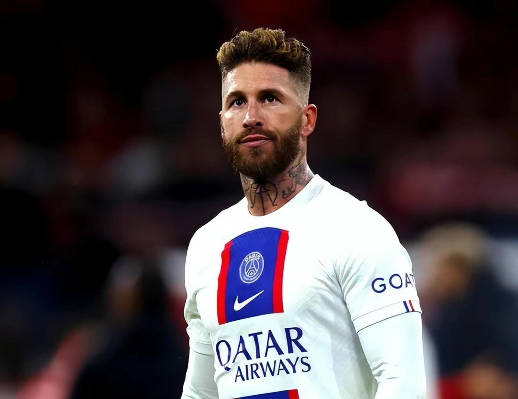 西班牙足球巨星拉莫斯于近日官宣结束了两年的巴黎生涯,随着37岁的他