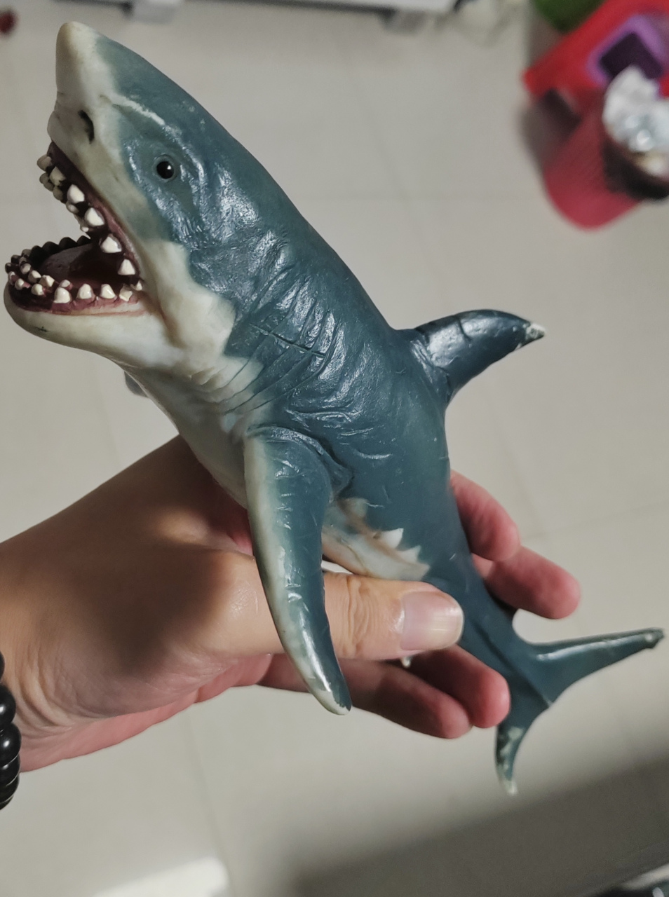 锯齿鲨2,两大硬汉加上史前巨鲨,不知道脱下战狼战袍的吴京,又会给我们