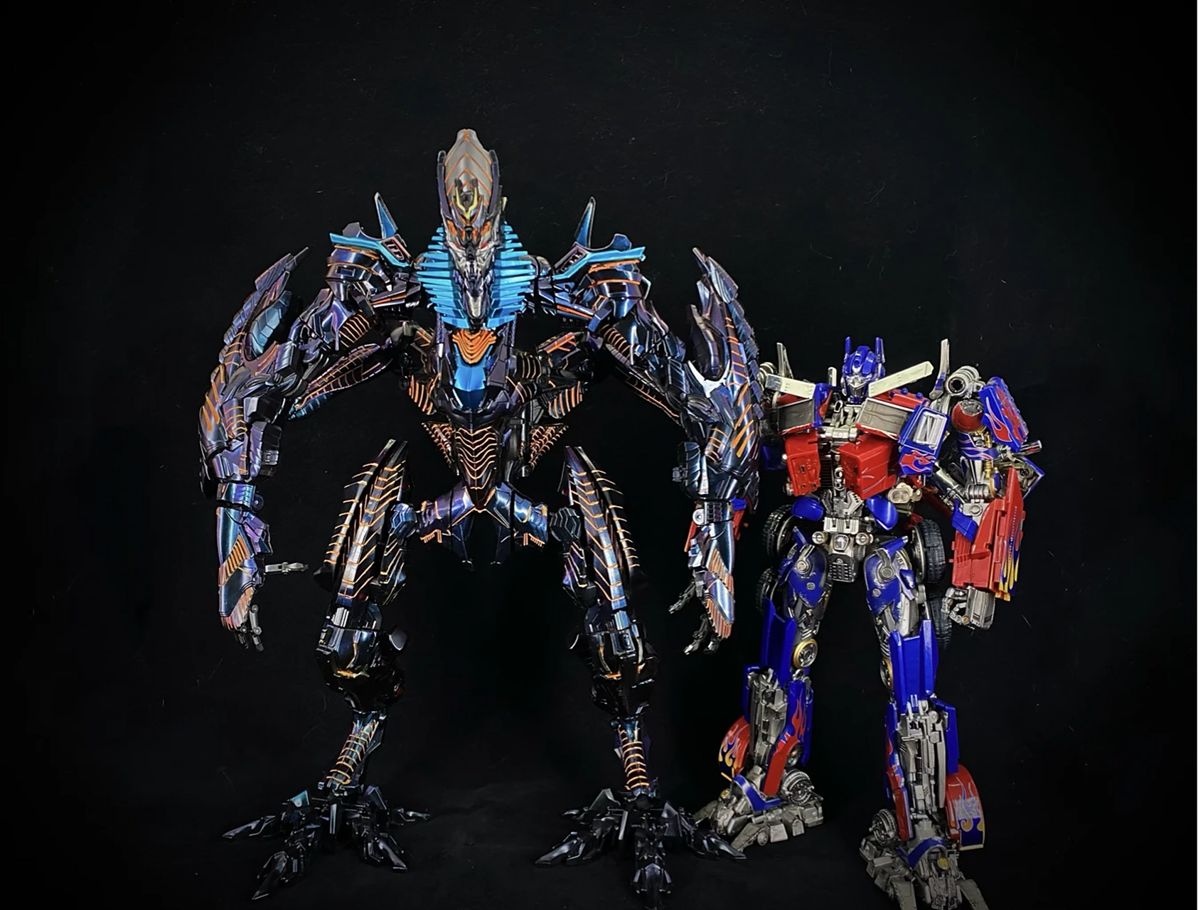 模型欣赏:变形金刚2 ss91 堕落金刚 放大版,高度在40厘米左右,涂装有