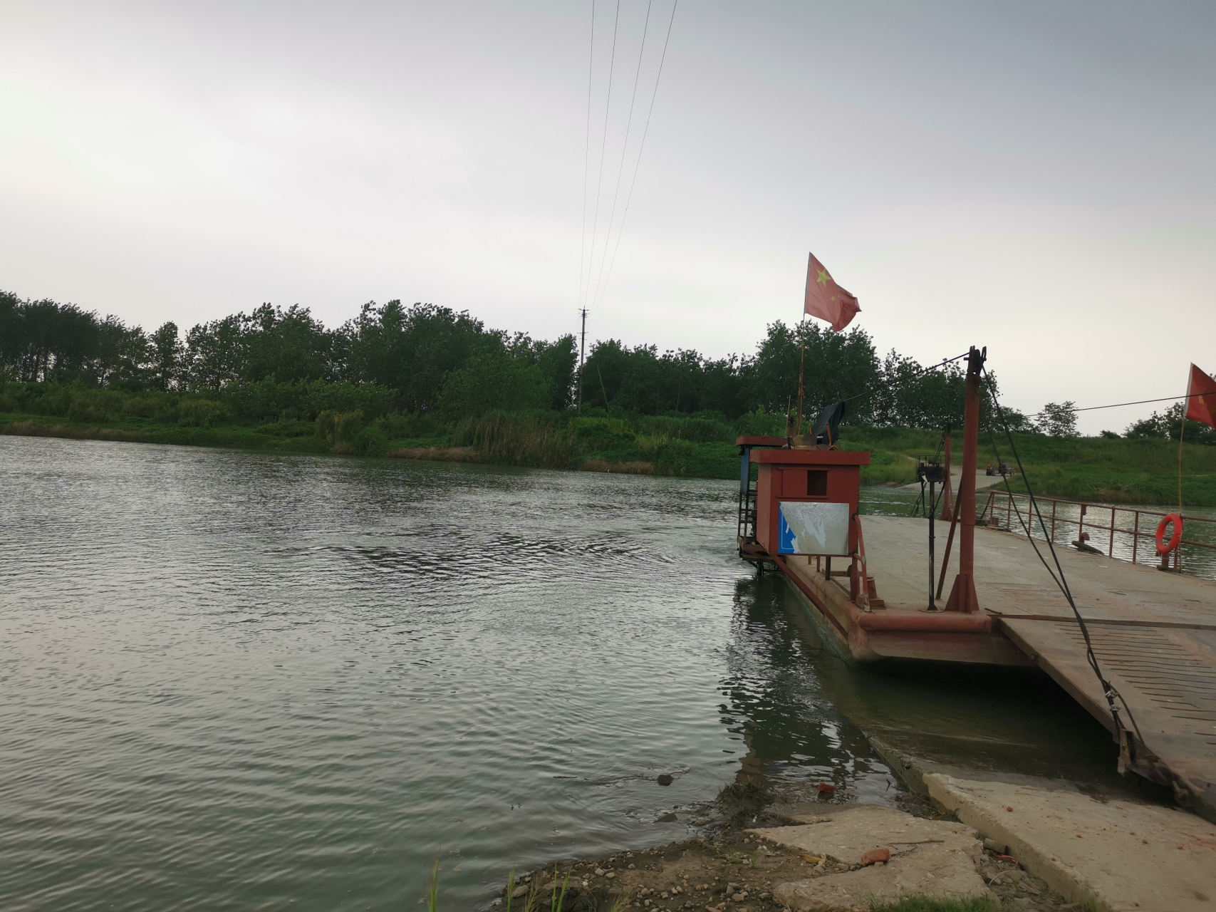 骑行仙桃东荆河大堤,渡口坐船,挺有趣的!