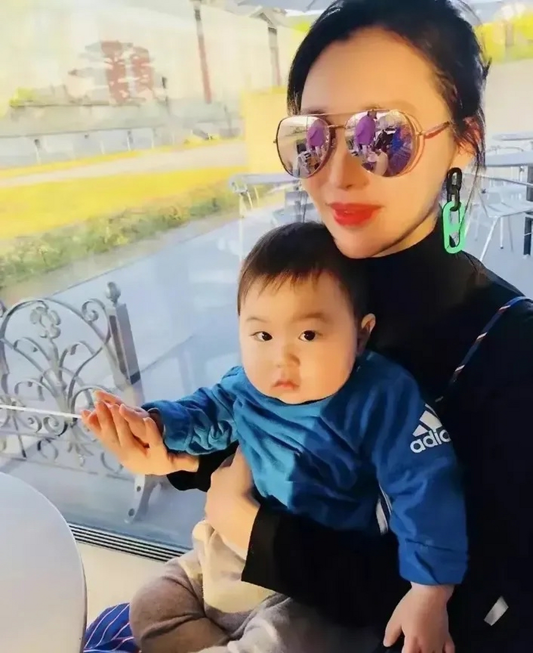 终于知道田朴珺为什么要给72岁的王石生孩子了,就是怕自己被抛弃.