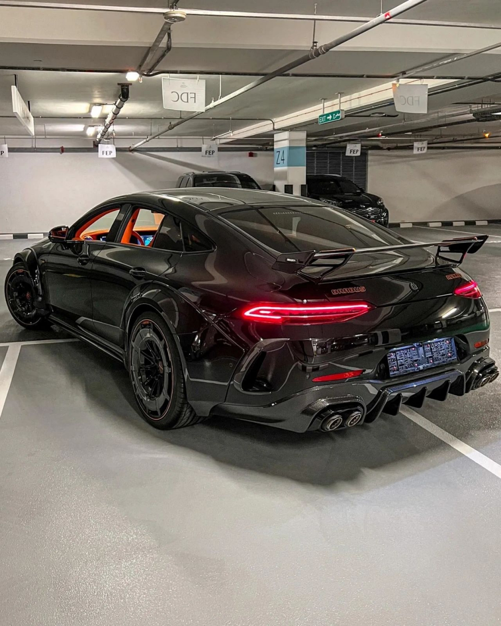 巴博斯改装的奔驰amg gt63s,黑武士非常耐看,外观造型威武霸气