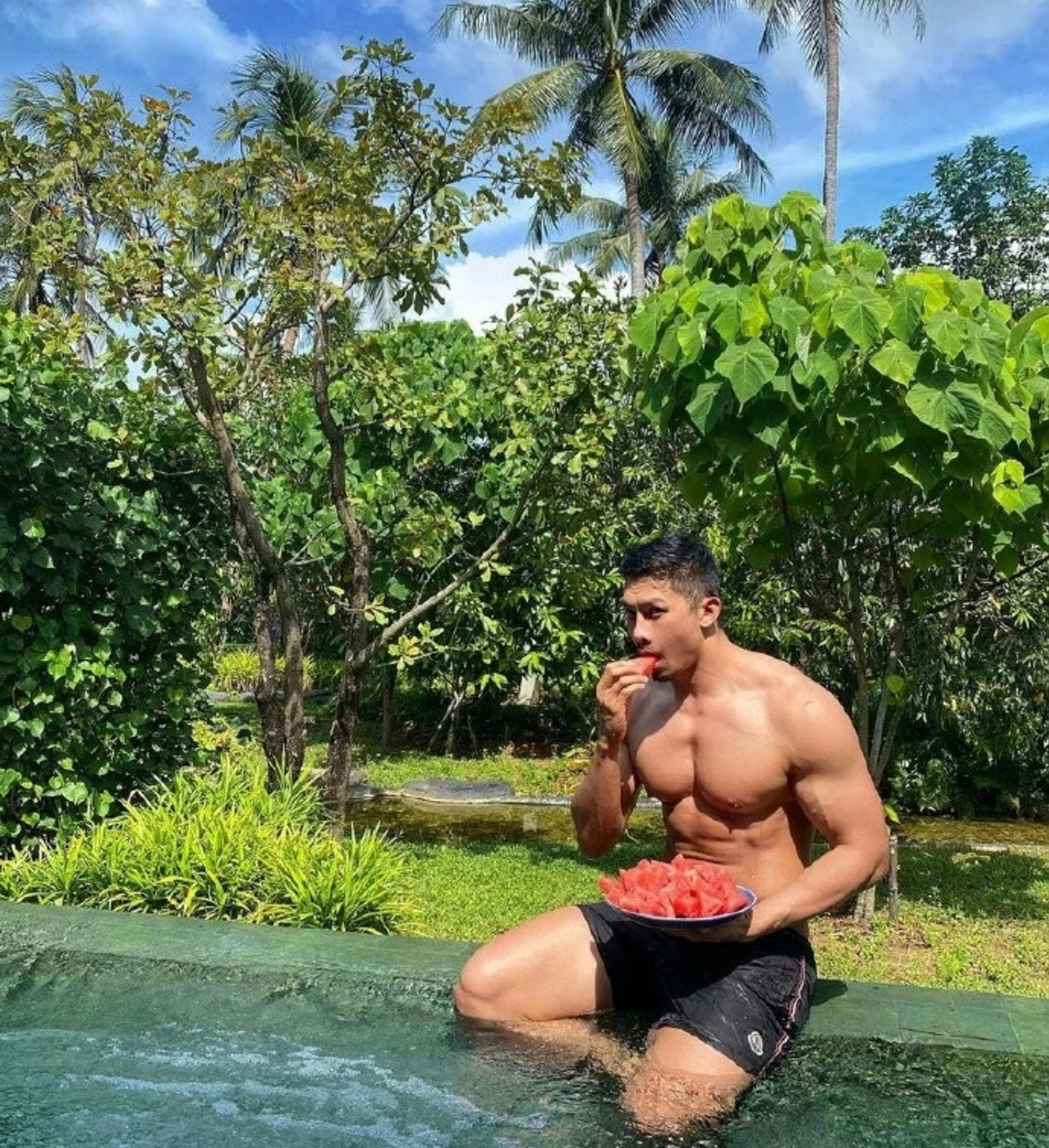 健美先生,猛男中的肌肉男,健壮胸肌太霸气#腹肌# #健美