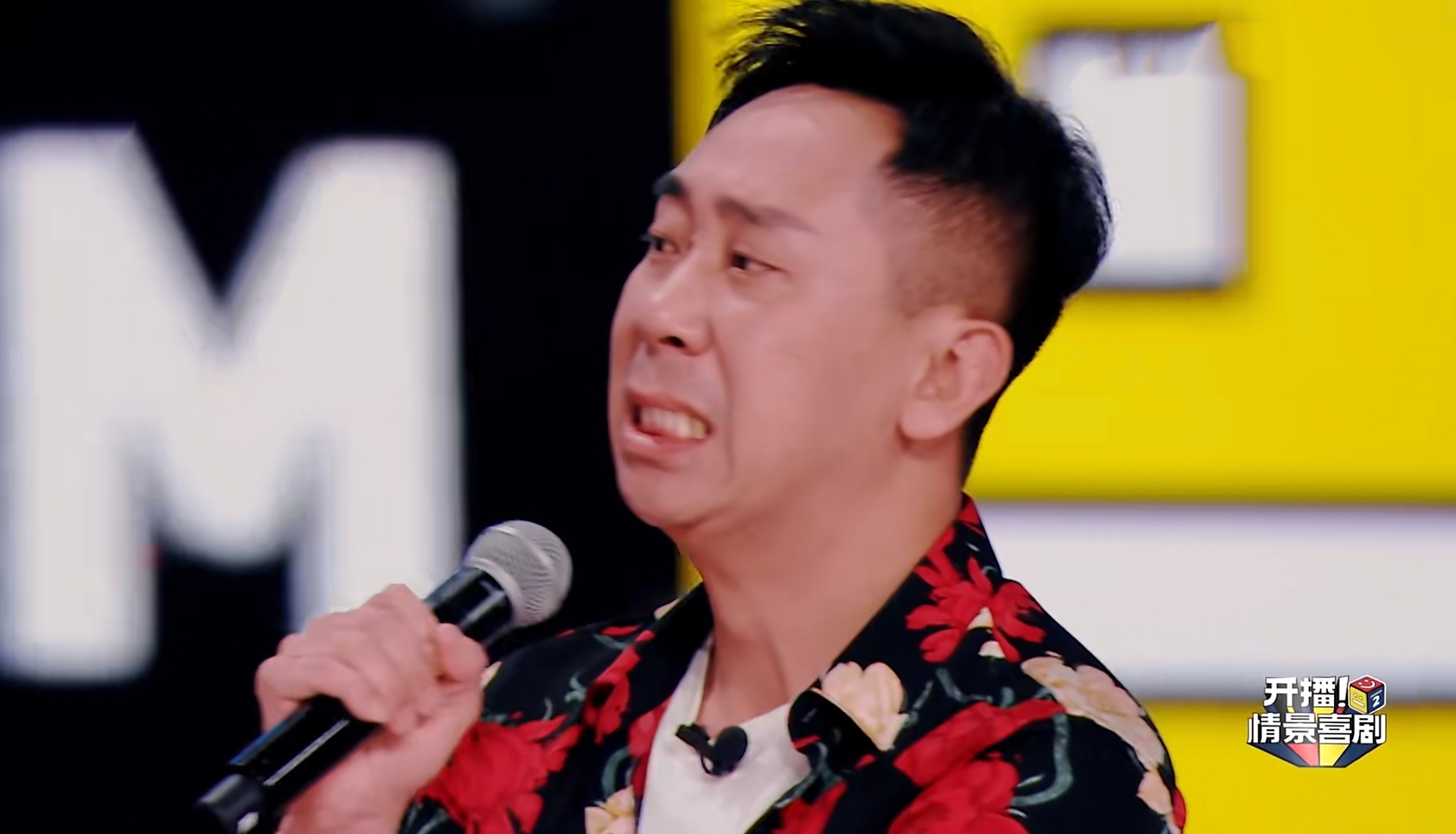 说实话,白凯南现在处于一个特别尴尬的位置,出道挺早的,但是现在