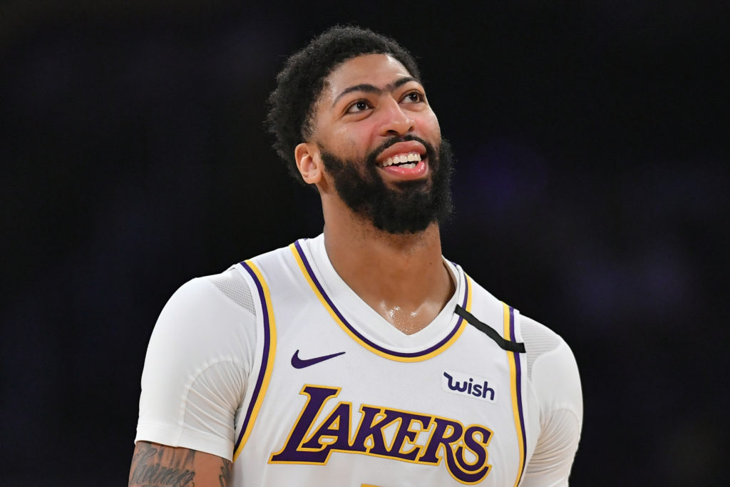 马刺队已经是回到主场连续再战,湖人队甜蜜之旅?