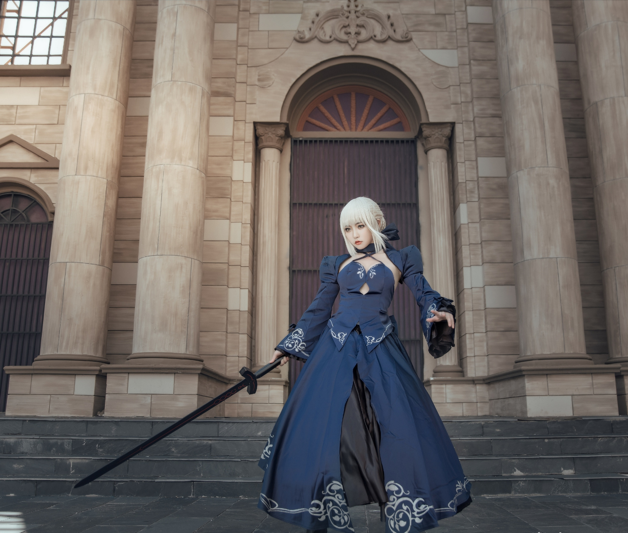 cosplay:吾王黑saber,极天罔地,凡日月所照,皆是我汉家臣妾