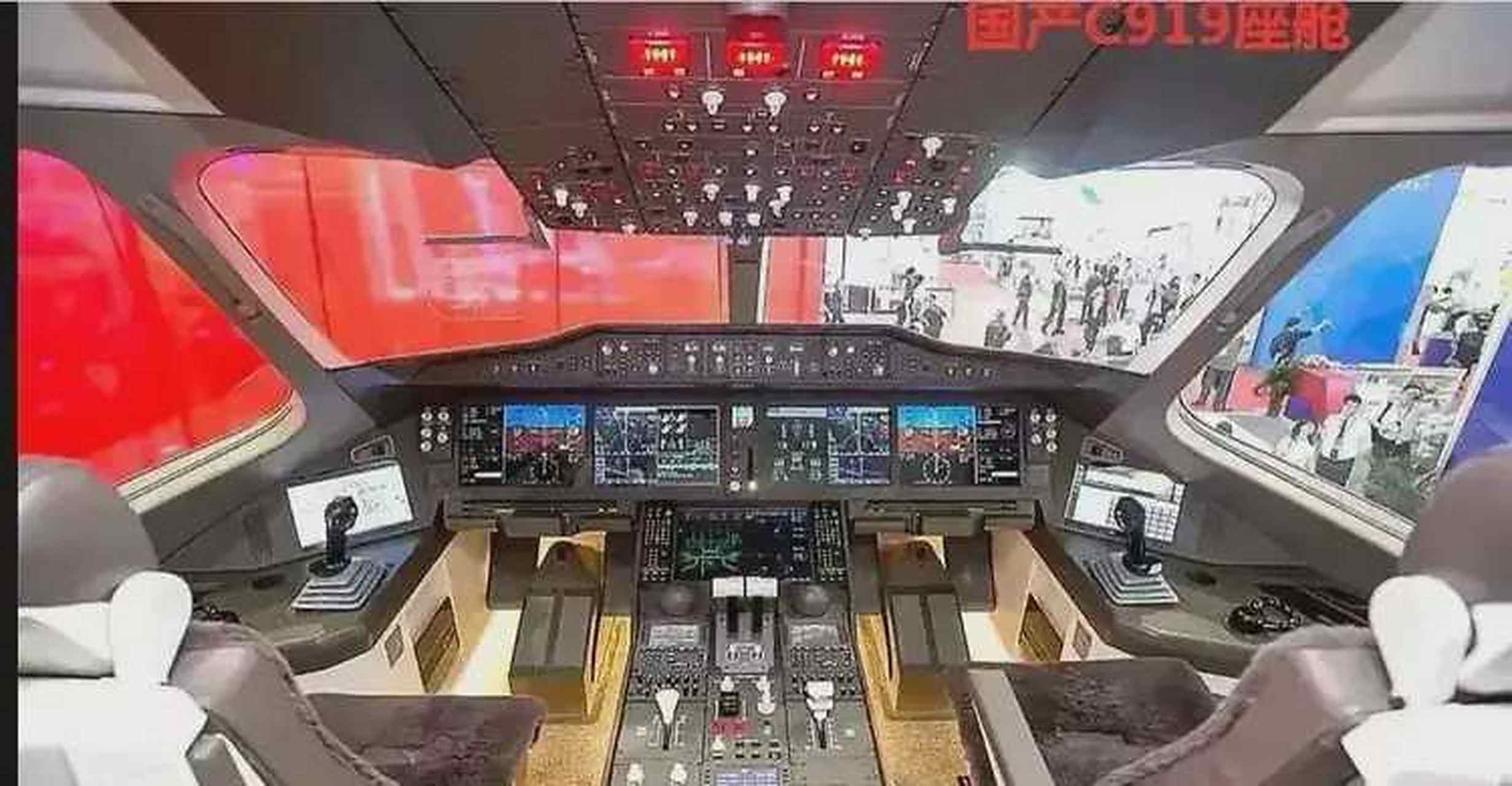 看完国产c919的座舱,再看波音737的座舱,网友:没有对比就没有伤害!