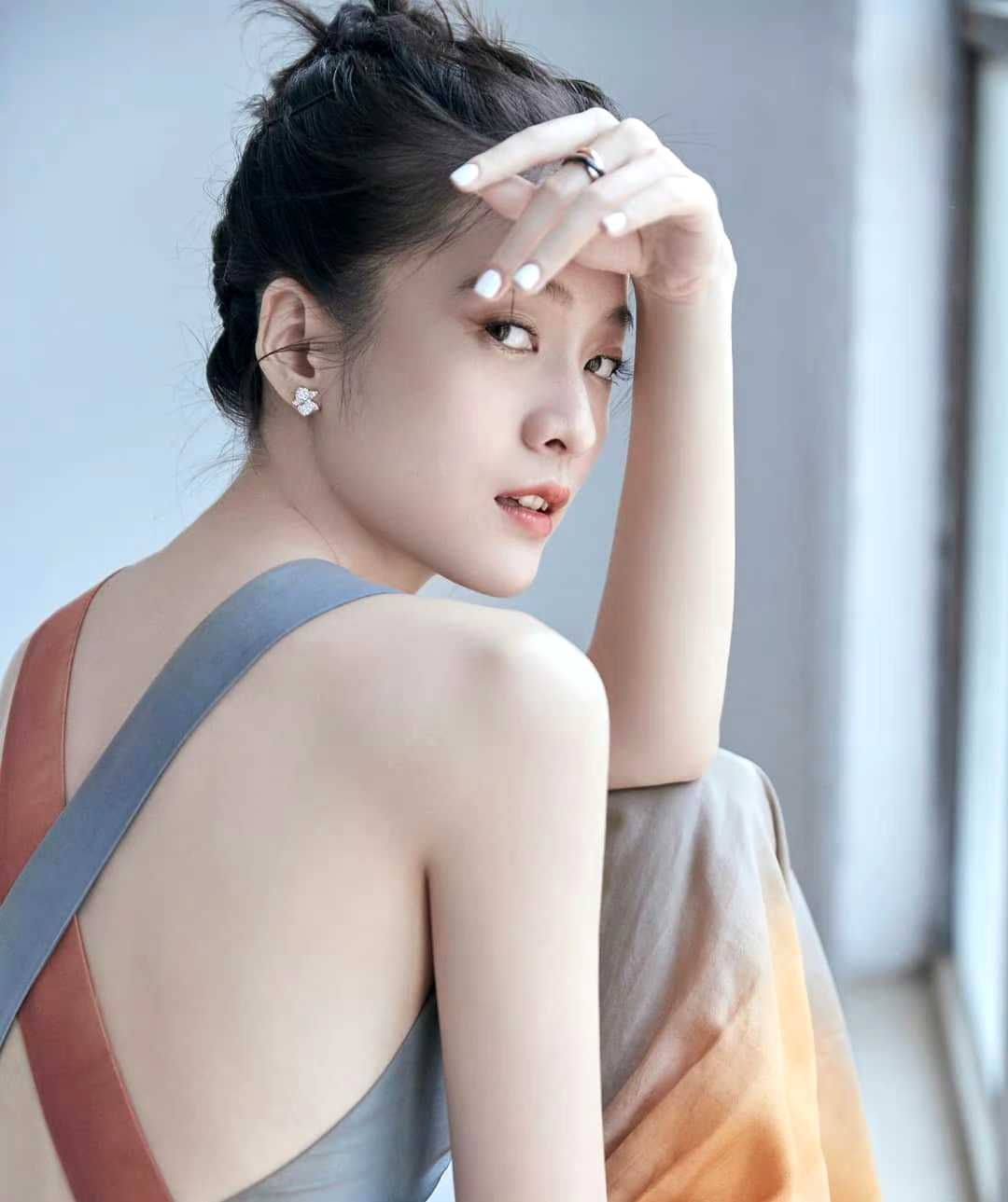 张雪迎·一袭露肩长裙,气质拉满,可爱迷人,仙气飘飘!