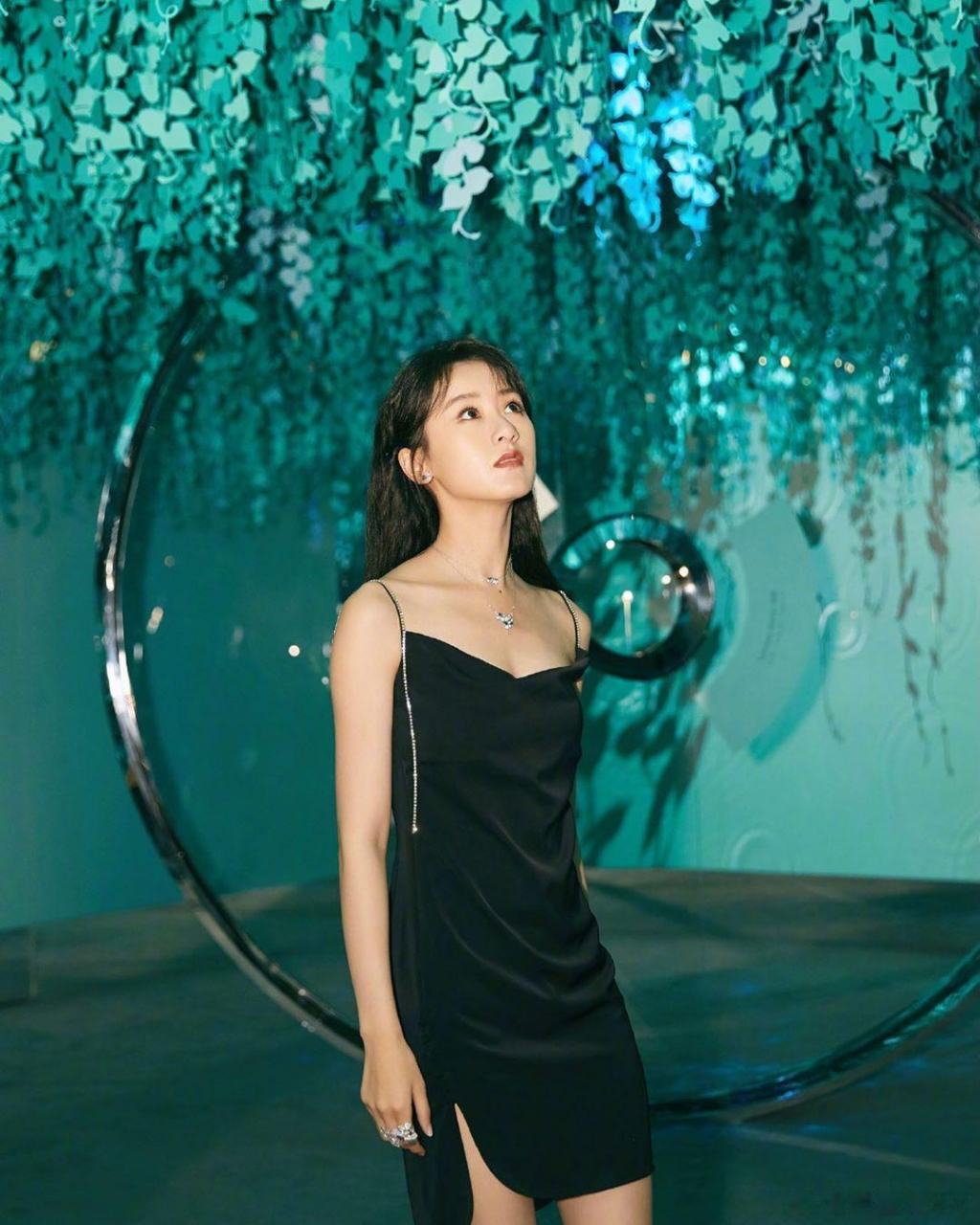 袁冰妍# 冷艳靓丽的时髦魅力,酷燃了! 676767