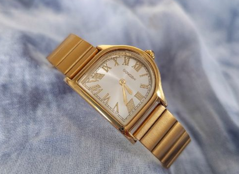 宫狮牌手表历史?