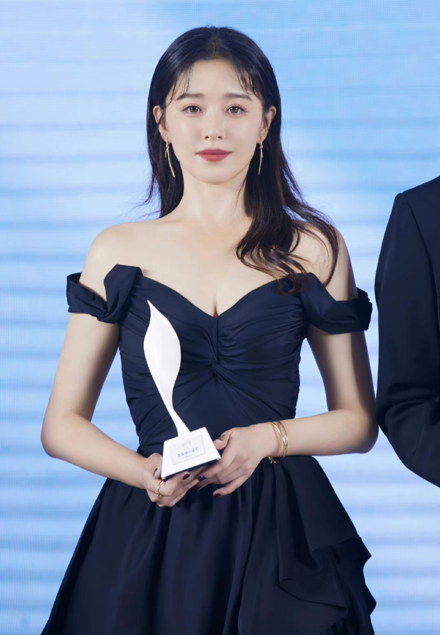 阚清子美照,性感迷人!#养眼美女