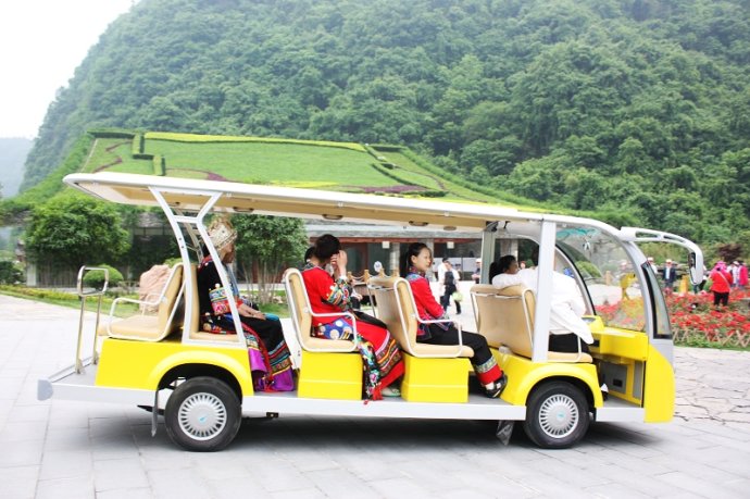 景区摆渡车,又贵又难等还不得不坐