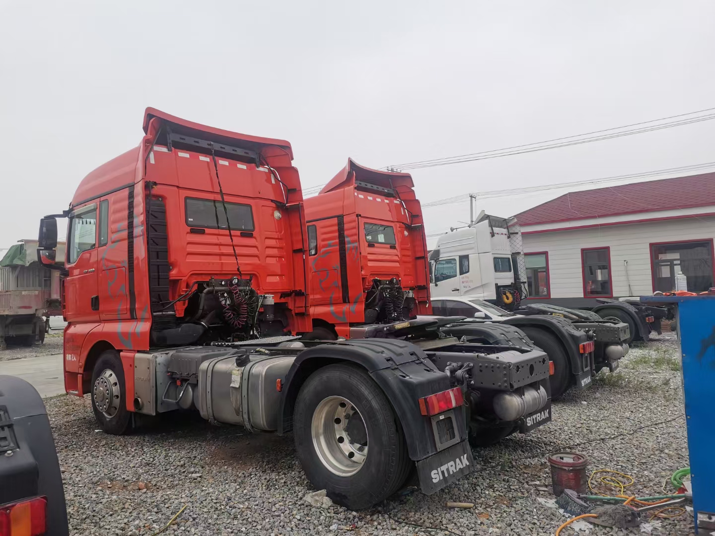 二手牵引车自动挡单驱汕德卡