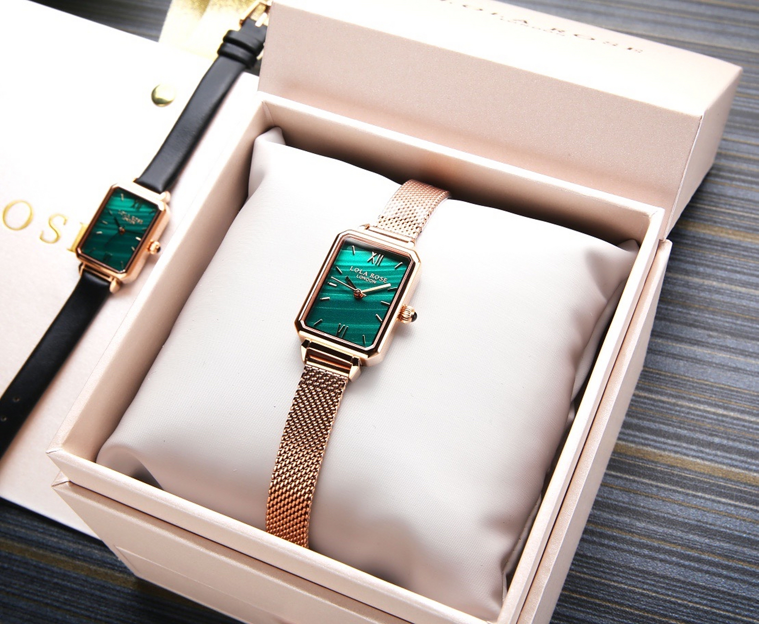 lola rose方形小绿表宝石女表,来自伦敦!
