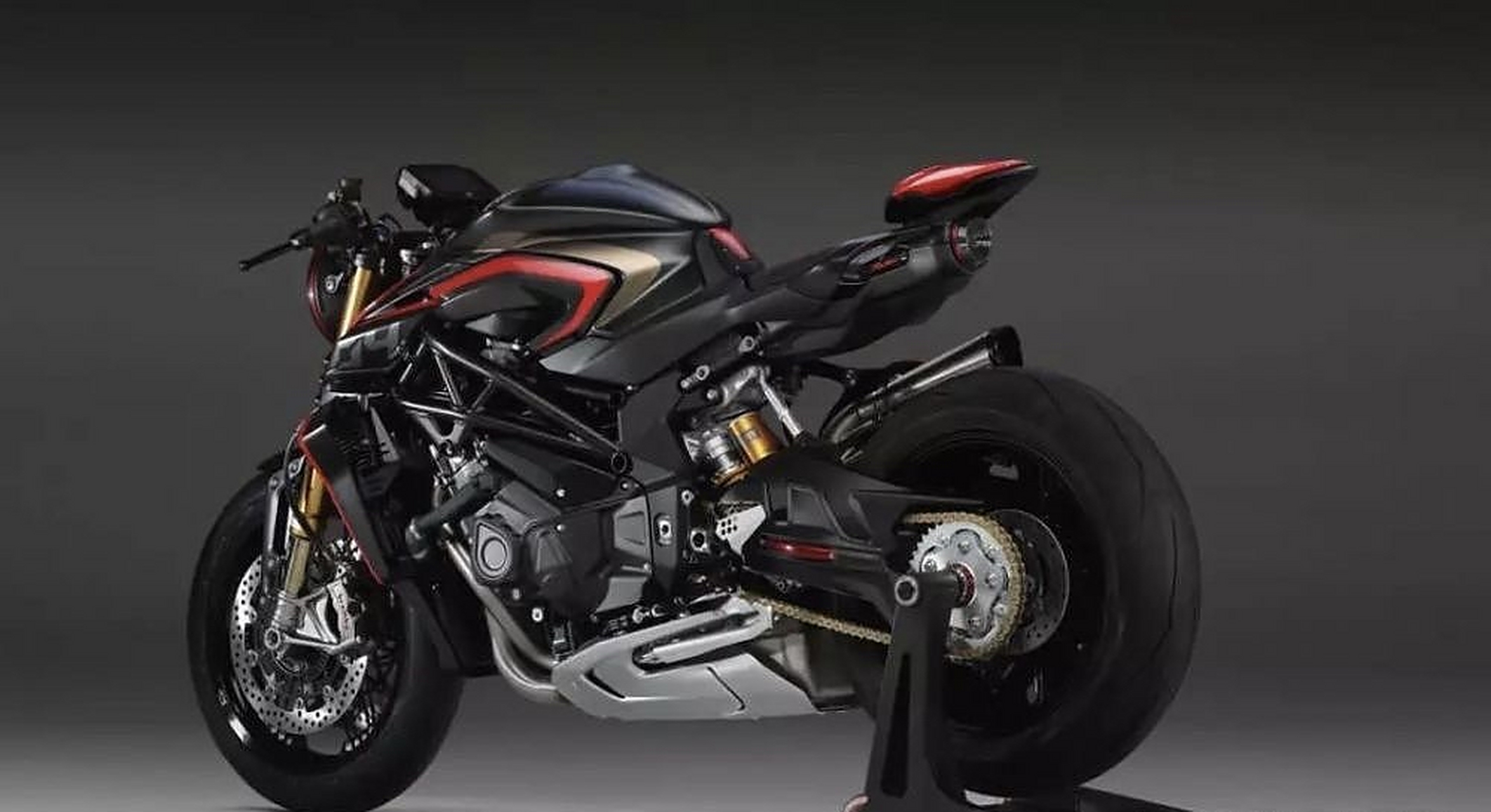 机械美感的暴力机器——奥古斯塔rush 1000