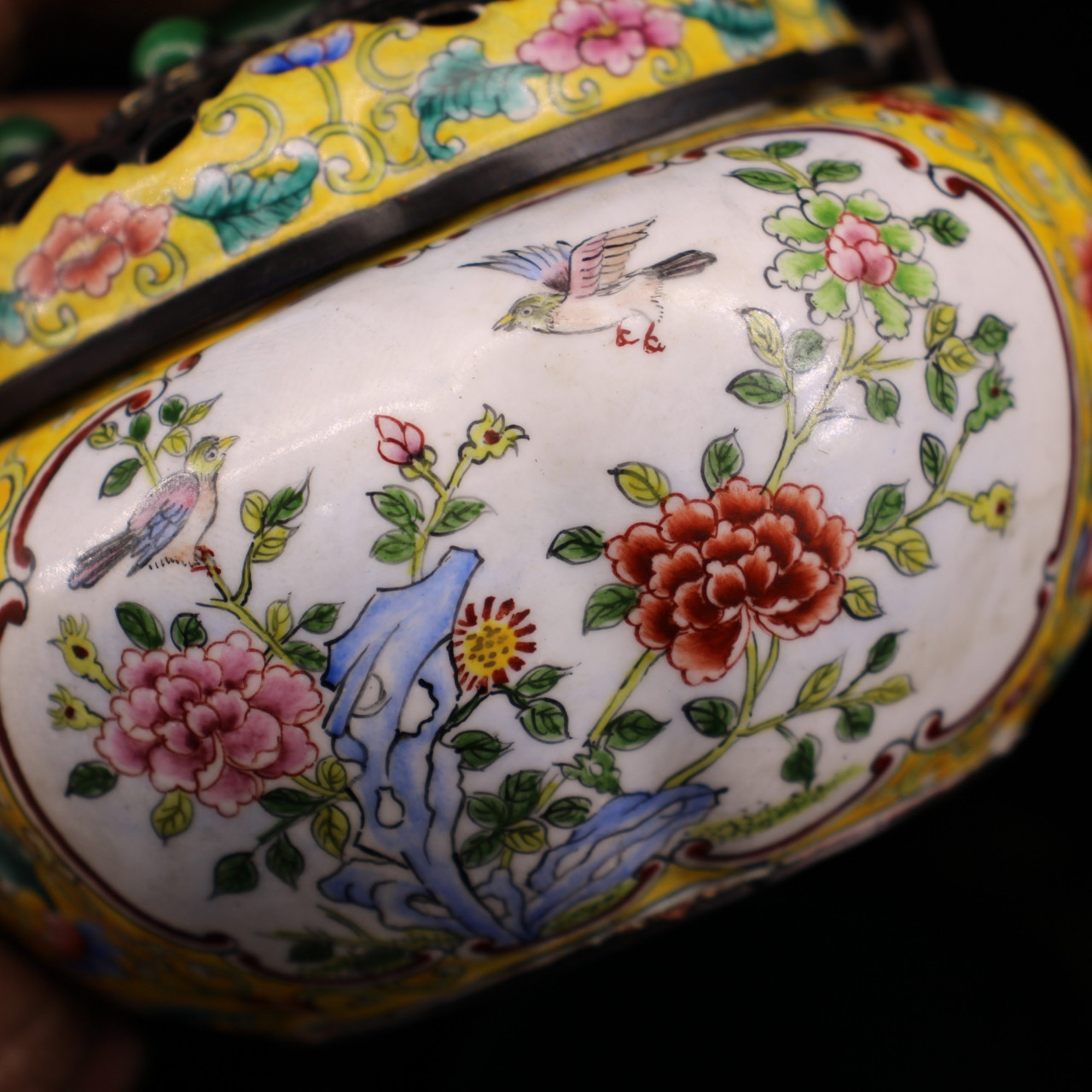 珍藏清代宫廷御用老纯铜纯手工打造镶嵌宝石彩绘景泰蓝珐琅彩暖手炉