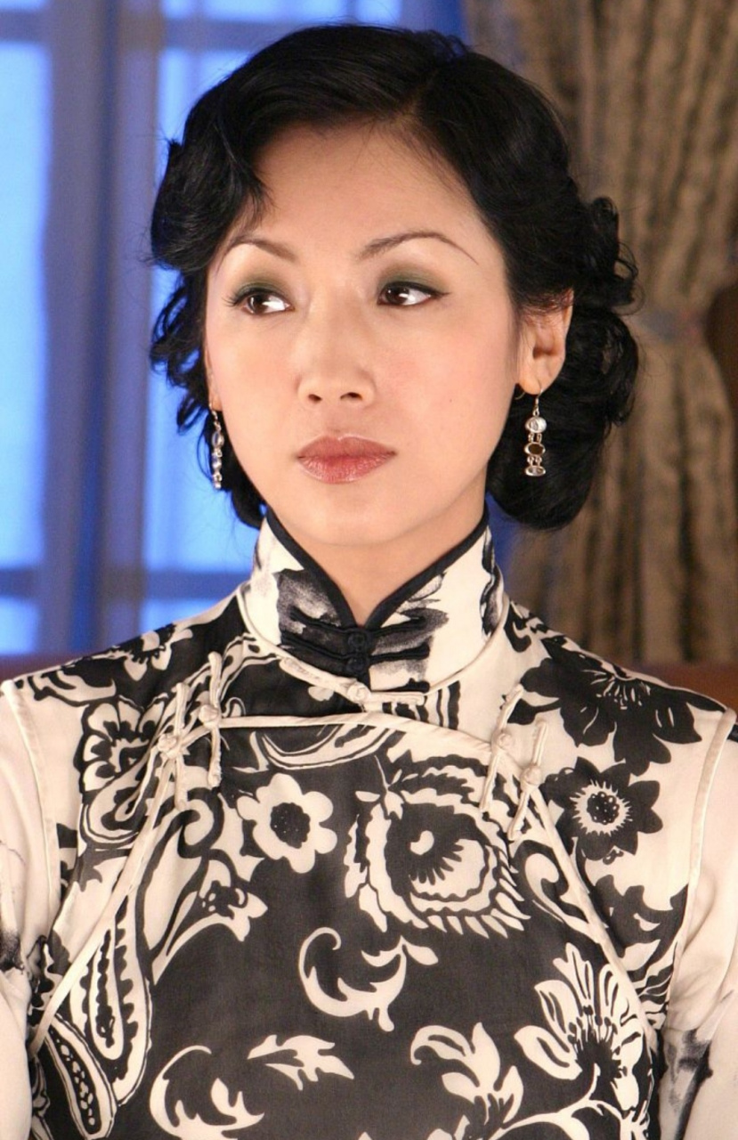 阮玲玉答应了.没多久,男友又找上门:给我5000大洋,否则我们法庭上见.