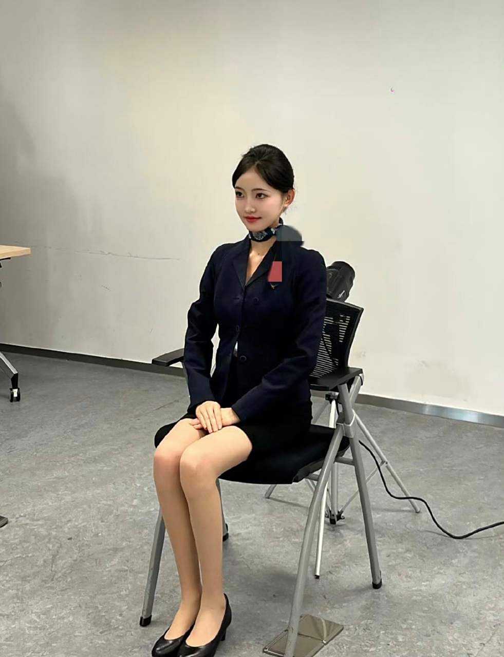 气质美女# #美腿丝袜高跟鞋# #黑丝# #空姐# #东方航空