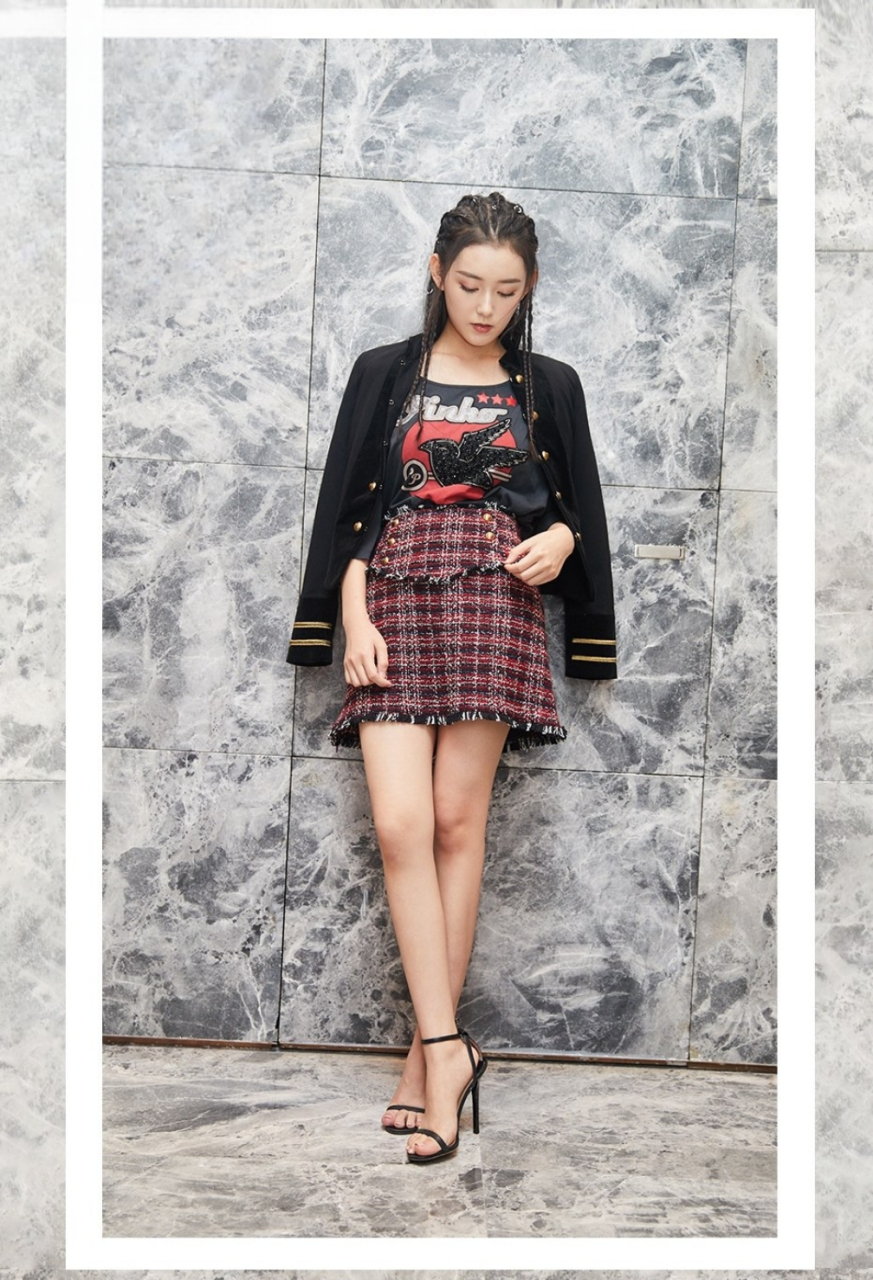 蒋依依  美腿玉足合集