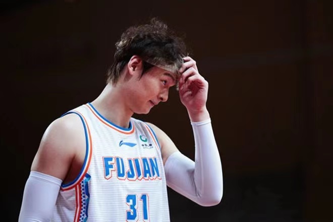 伍佰兰毁了福建?交易赵泰隆已埋好伏笔,狮子大开口吓退上海