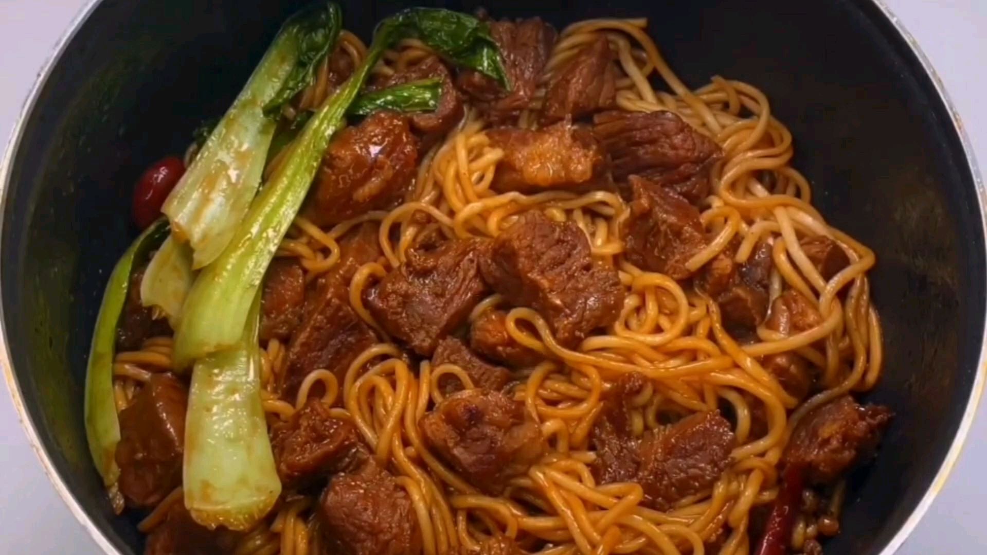 这才是正宗四川麻辣牛肉面,做法配方都告诉你,学会可以开店了