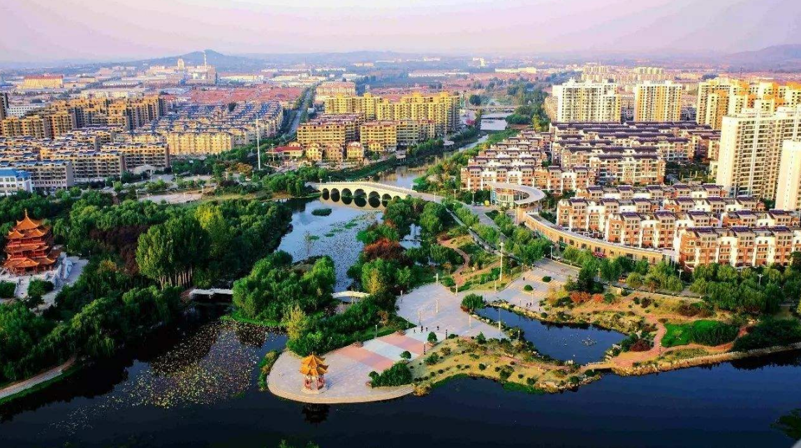 临沂一座实力小县城,人口100.83万人,地区生产总值423.11亿元