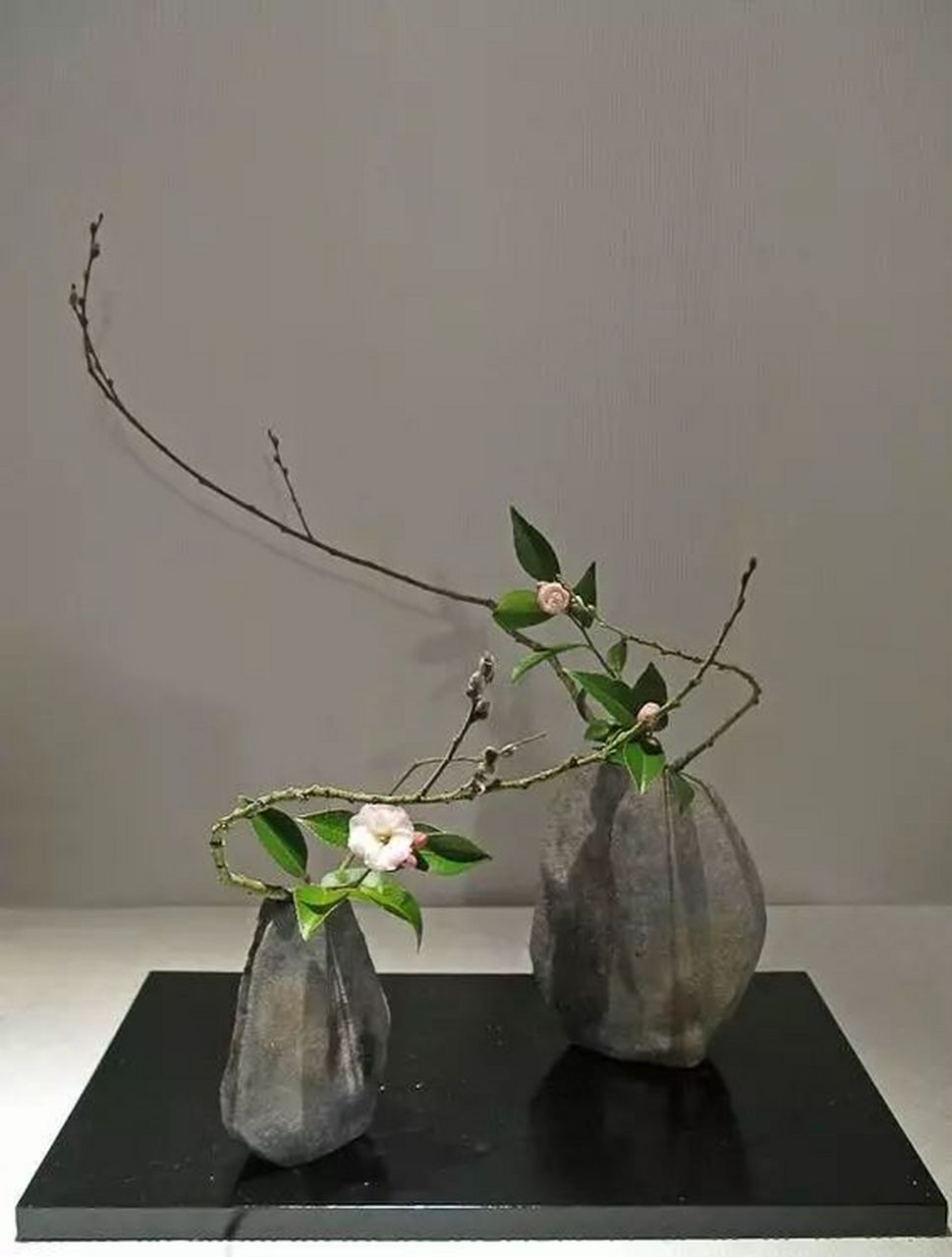 期期艾艾:形容说话结结巴巴.  "期期"这个词和沛县人周昌有关.