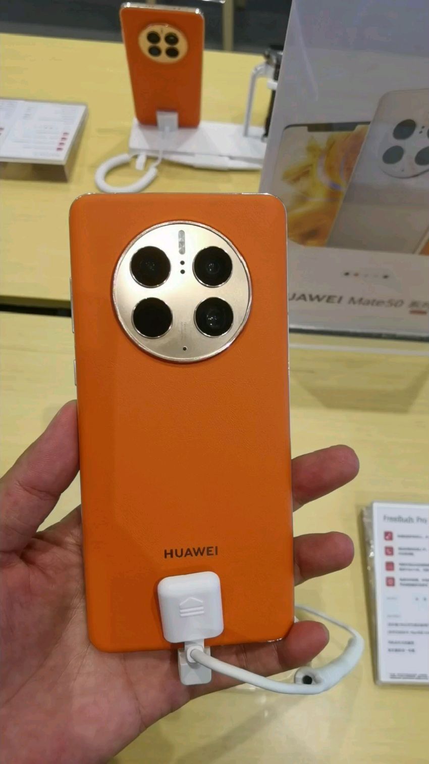 mate50pro昆仑霞光和昆仑破晓依然是颜值担当-度小视