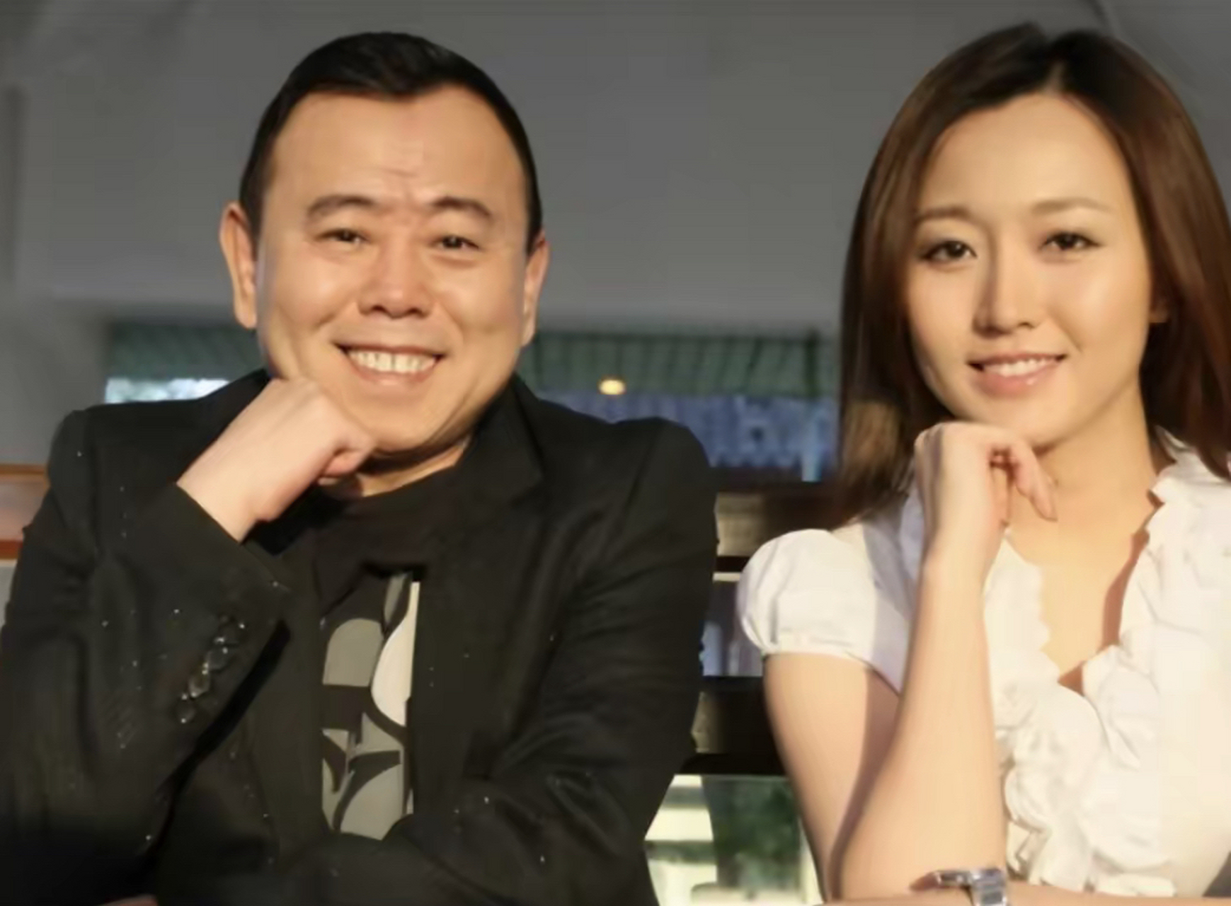 2013年,潘阳生了一个儿子,外孙刚满月,潘长江就火急火燎地去接女儿回