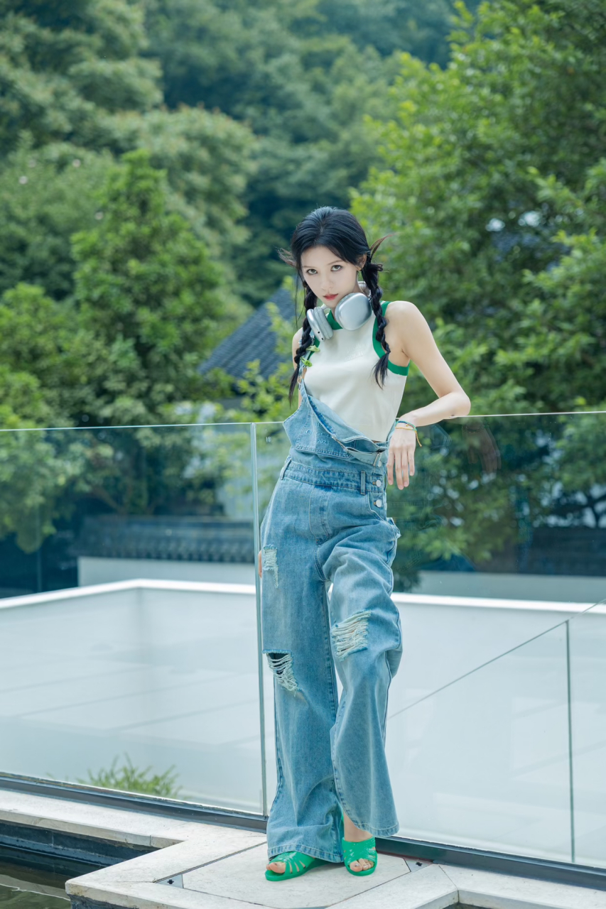 青春大学生张予曦