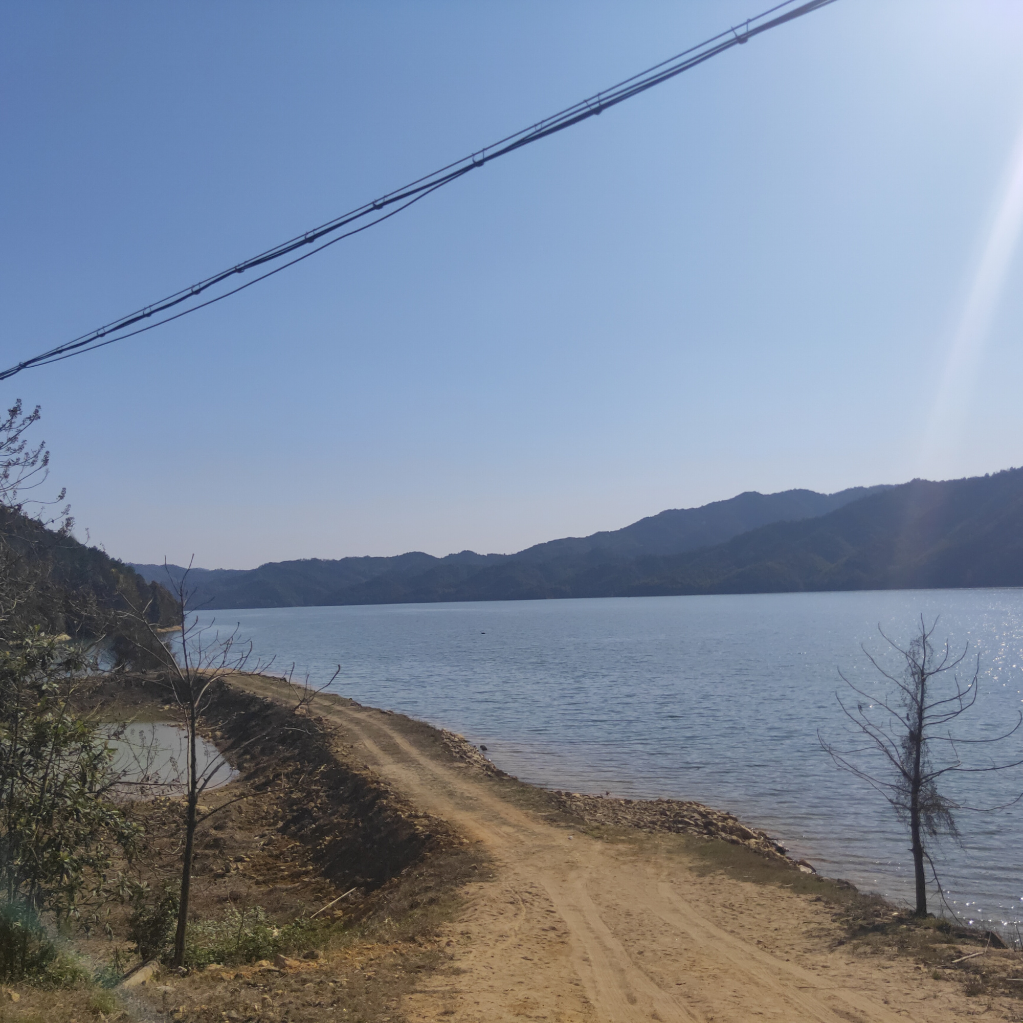 江西万安县万安湖介绍