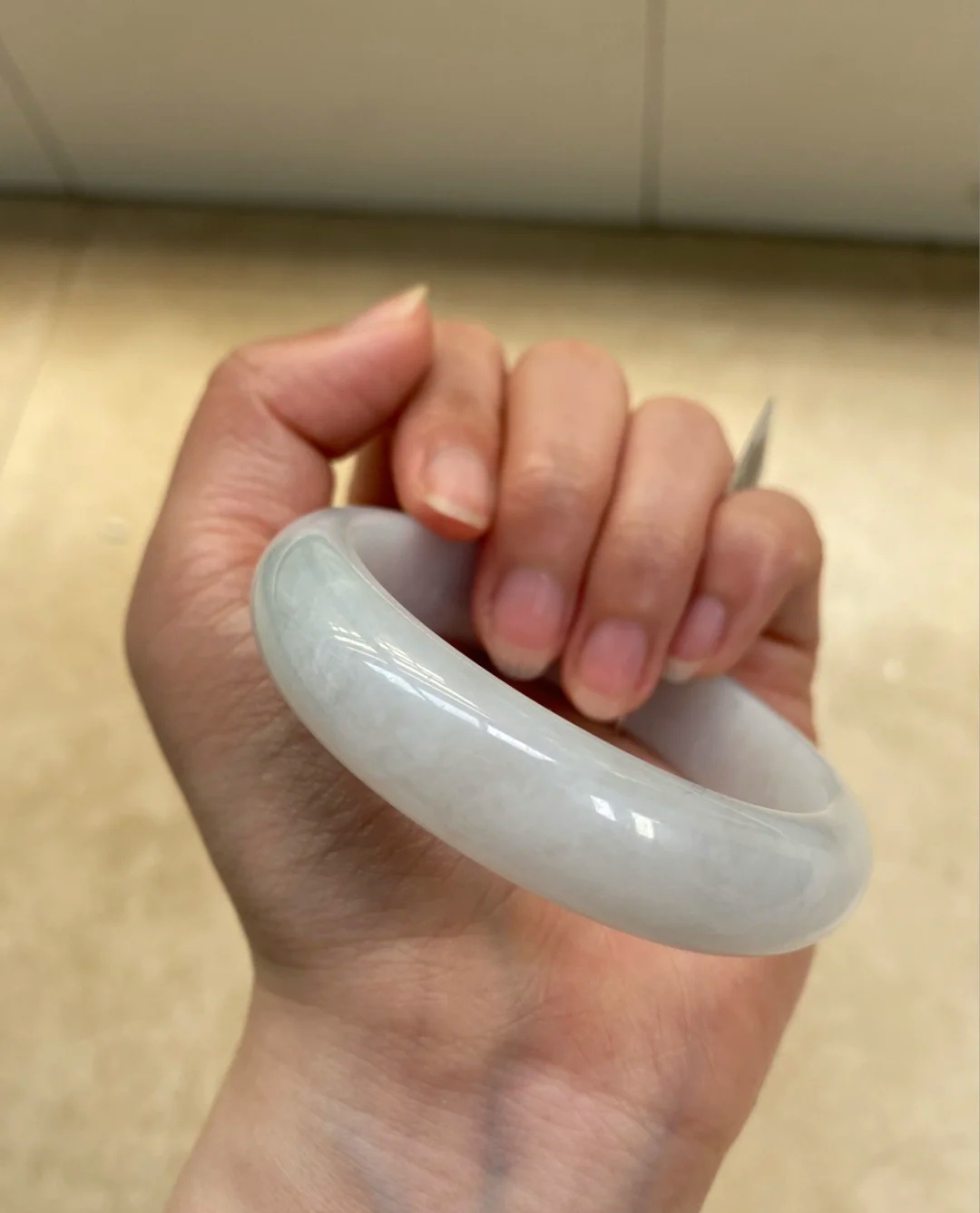 糯冰白月光翡翠手镯